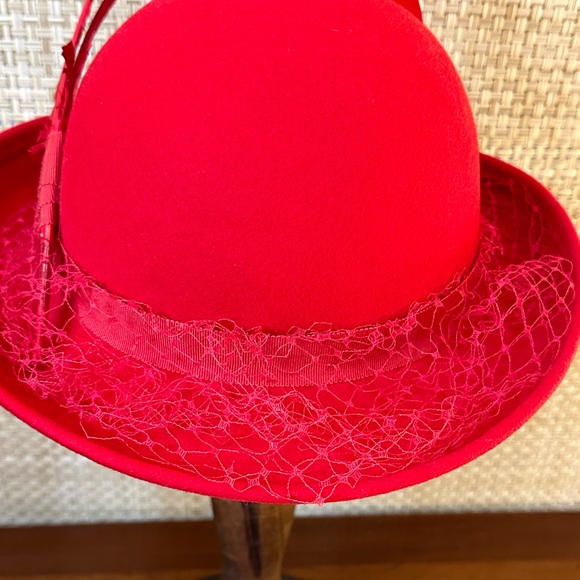🌟HP🌟VTG 1960s-70s Red Doeskin Felt 100% Wool by Bollman Hat for Miss Bierner - Picture 2 of 10